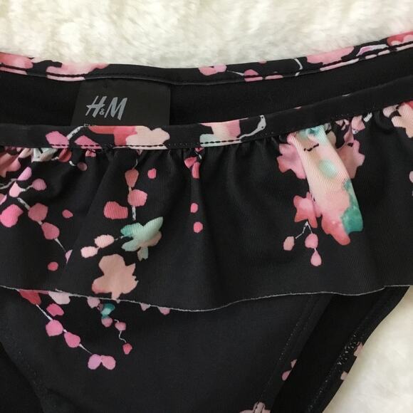 H&M Floral Bikini Bottom - Picture 3 of 16